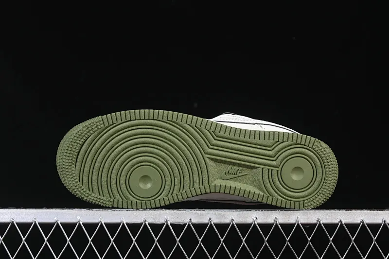 All categories Nk Air Force 1 Air Force series Nk Air Force 1 Low Air Force low top Nike Air Force 1'07 Low Burberry co-branded Mi Army green electric embroidery Air Force 1 low top casual sneakers JP8028-003